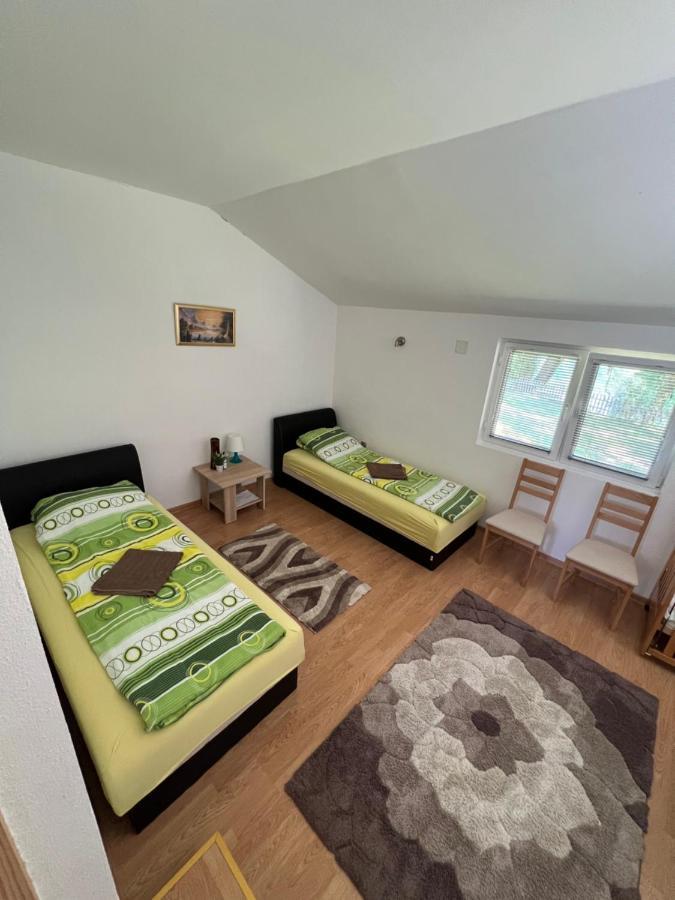 Kuca Delic Villa Racic Exteriör bild